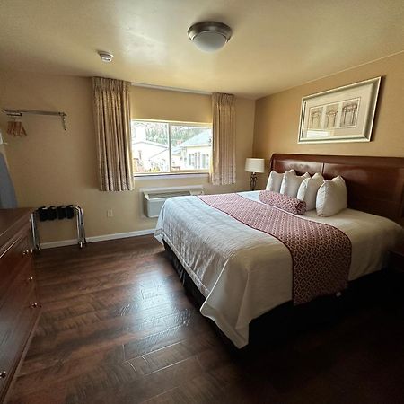 Abram Inn & Suites Юрей Екстериор снимка