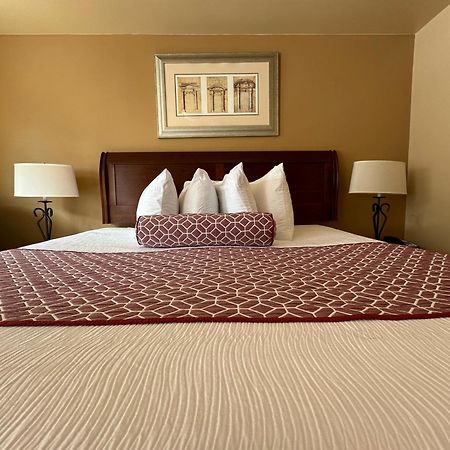 Abram Inn & Suites Юрей Екстериор снимка