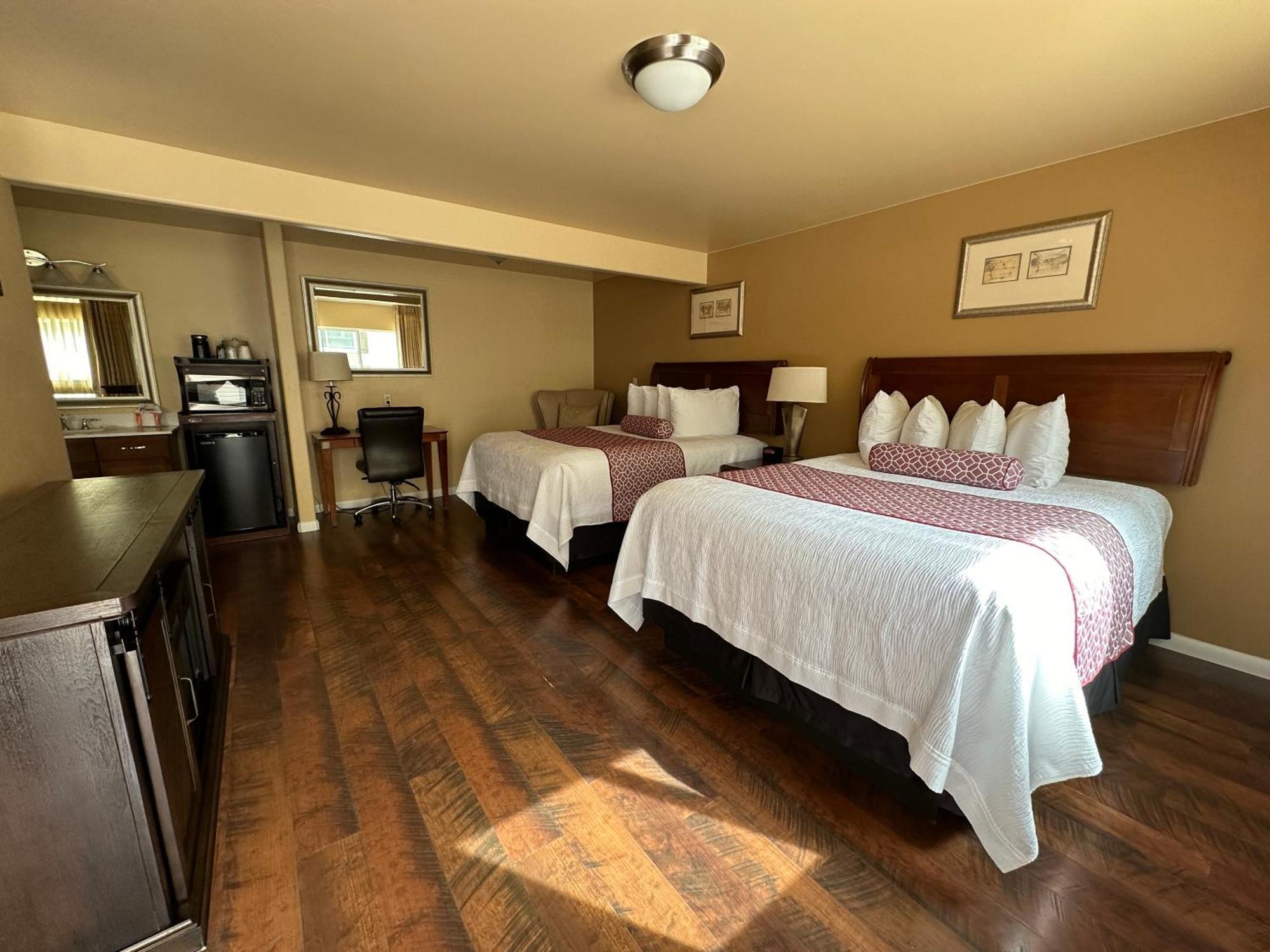 Abram Inn & Suites Юрей Екстериор снимка