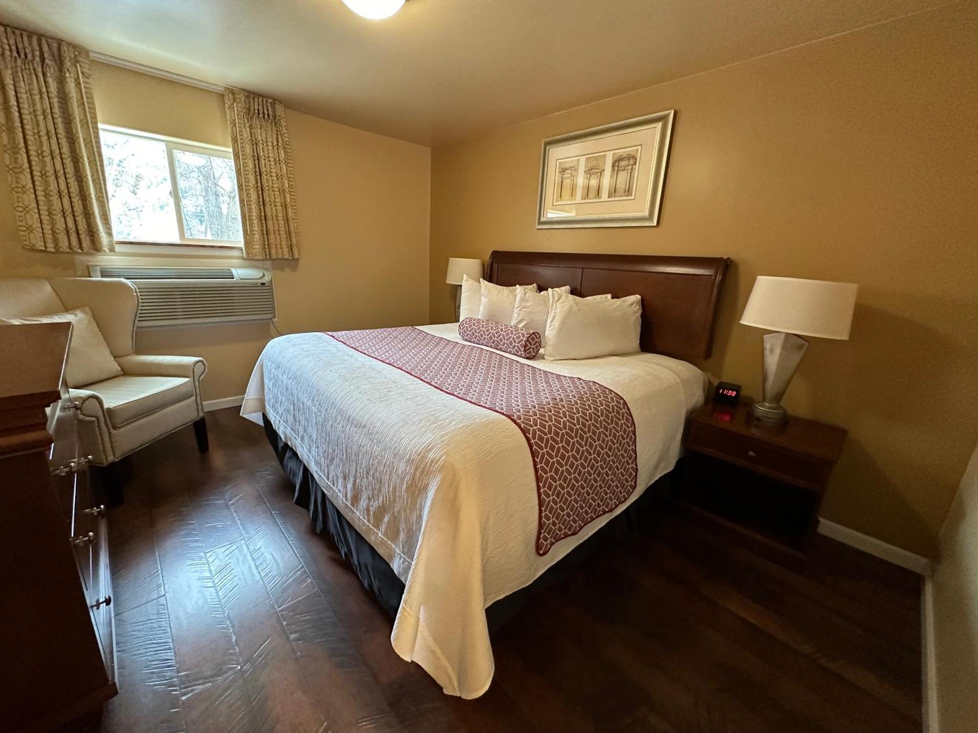 Abram Inn & Suites Юрей Екстериор снимка